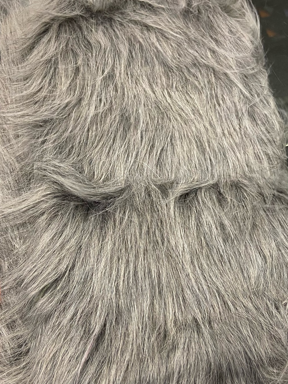 Luxurious Gray Faux Fur Throw Blanket – Plush Cozy Layer